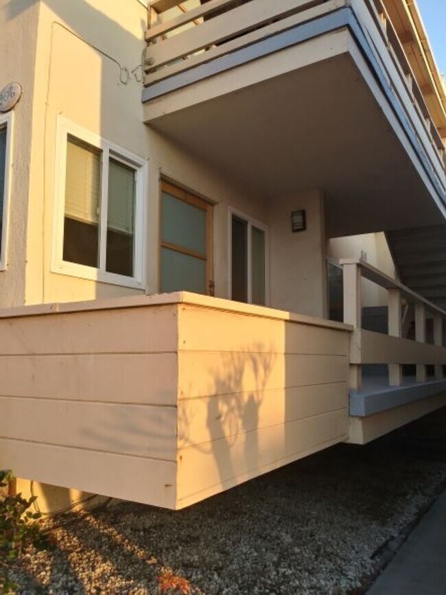 Sunlit View from Street - 206 15th St