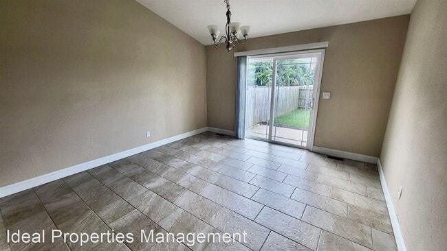 Building Photo - 3 br, 2 bath House - 4309 Castle Pines Drive