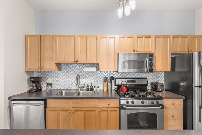 Foto del edificio - 887 Juniper St NE