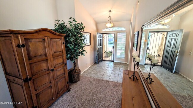 Foto del edificio - 64576 E Wind Ridge Cir