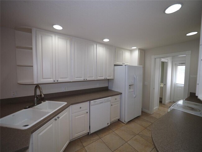 Foto del edificio - 1553 Napoli Dr W