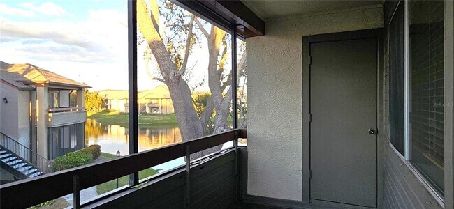 Foto del edificio - 10263 Gandy Blvd N