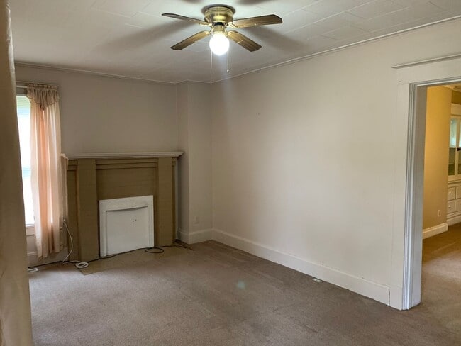 Building Photo - 626-628 Front