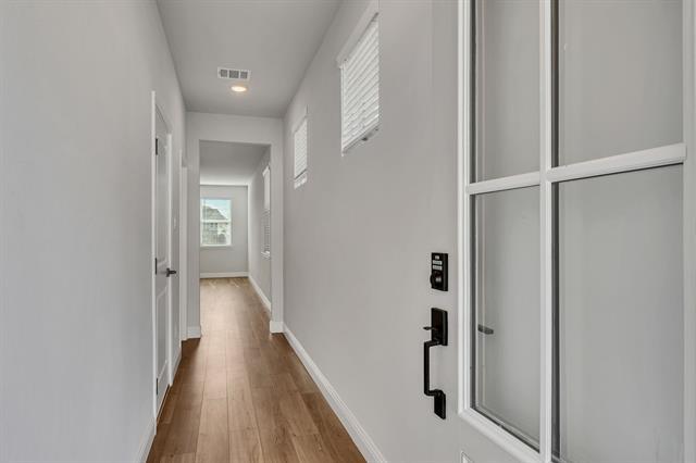 Foto del edificio - 1718 Zachary Ave