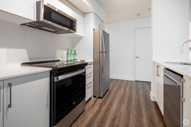 2 Bdrm - 20 Samuel Wood