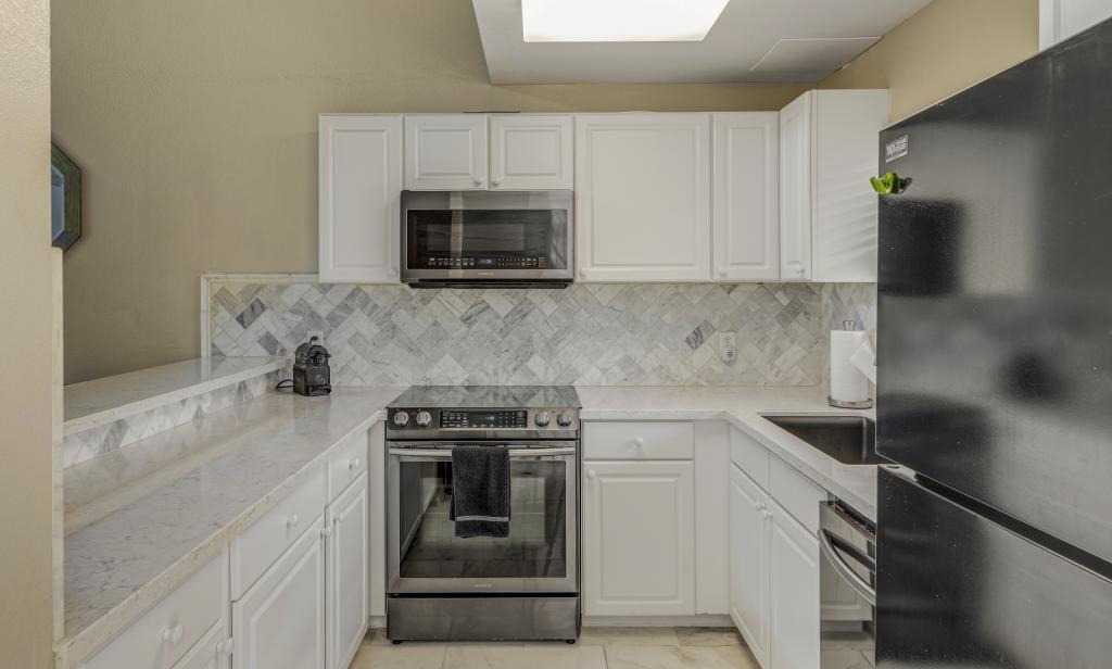 Primary Photo - 68-3907 Paniolo Ave. #505