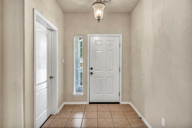 Building Photo - 3748 Pine Needle Cir