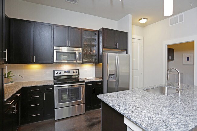 Cortland Oak Lawn Apartments Dallas, TX