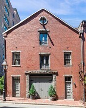 Building Photo - 36 Joy St