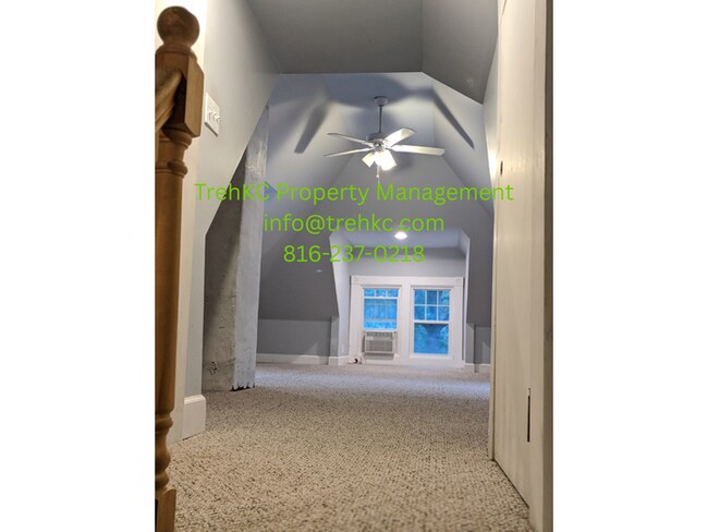 Building Photo - Charming Kansas City Home!