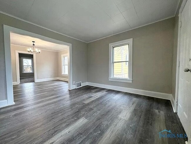 Building Photo - 1723 Stahlwood Ave