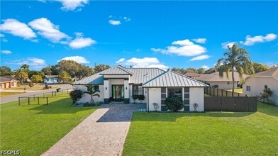 Building Photo - 24 Crestwood Cir S