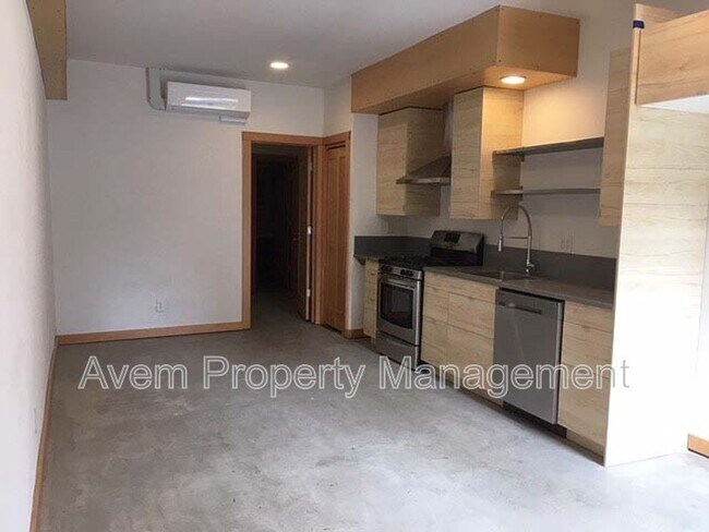 Foto del edificio - 5924 N Albina Ave