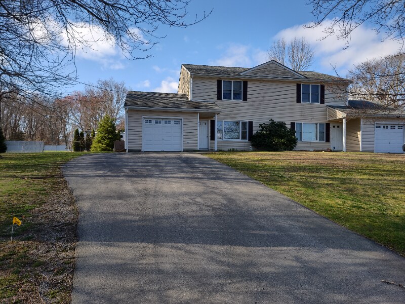 Primary Photo - 215 Tickle Rd