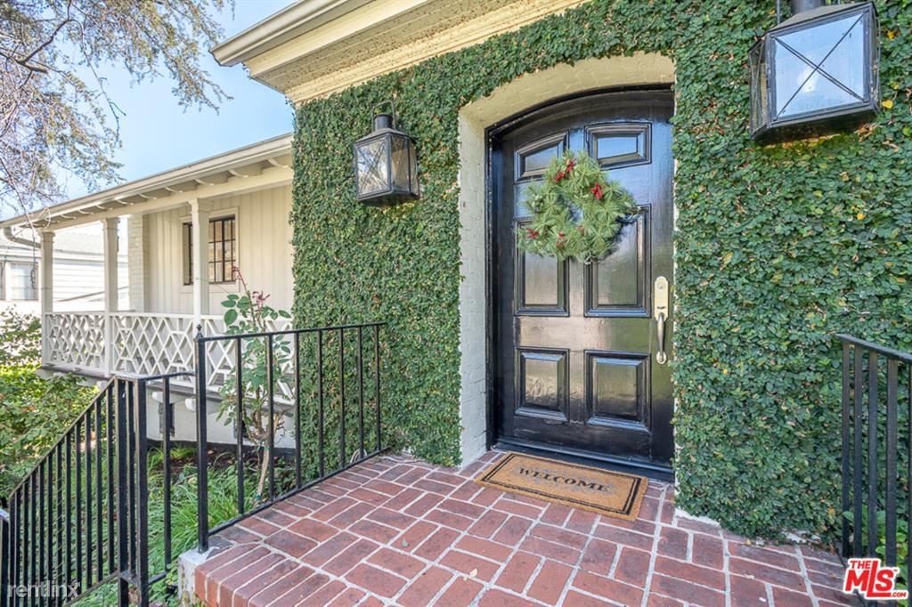 Foto principal - 4 br, 2.5 bath House - 11128 Montana Ave