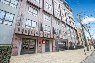 Building Photo - 711 Clinton St