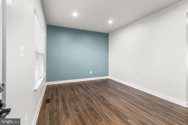 Foto del edificio - 2305 Wadlow Ln