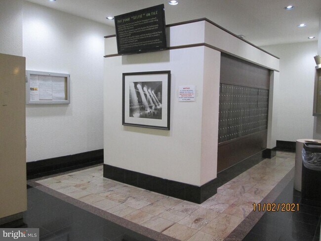Foto del edificio - 203 Yoakum Pkwy