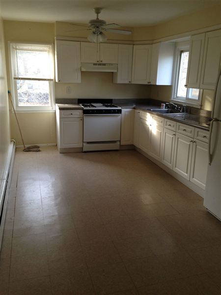 Building Photo - 1555 Nepperhan Ave