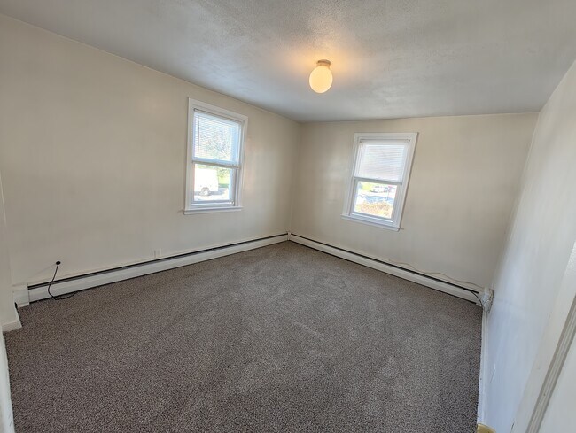 Building Photo - 1602 E McPherson St