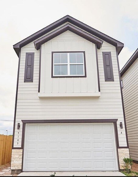 Foto principal - 5105 Ricky St