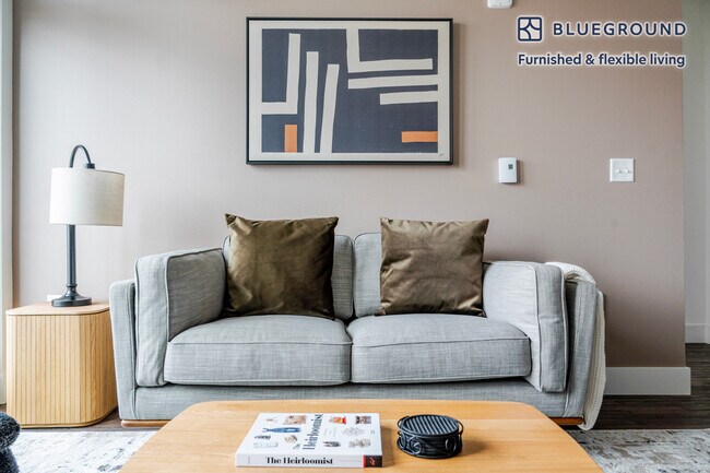 Foto del edificio - 19888 40th Ave W