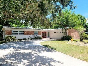 Building Photo - 130 Tiki Dr