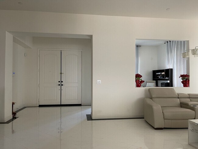 Foto del edificio - 26363 Bramble Wood Cir
