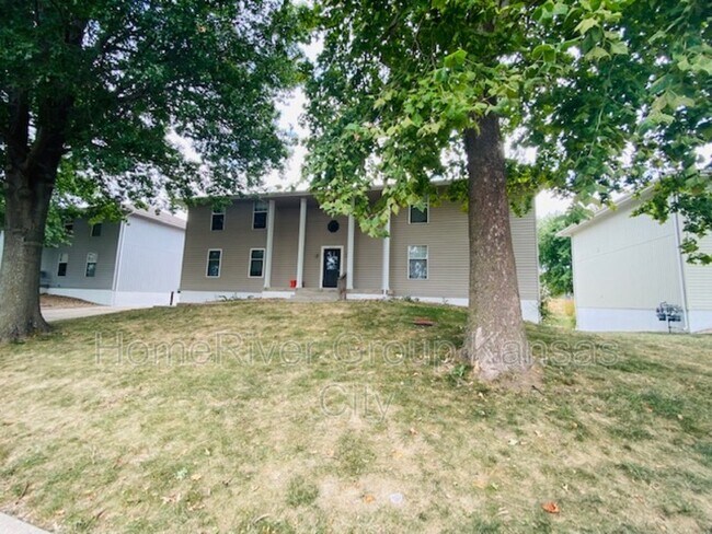 Building Photo - 203 Barr Rd