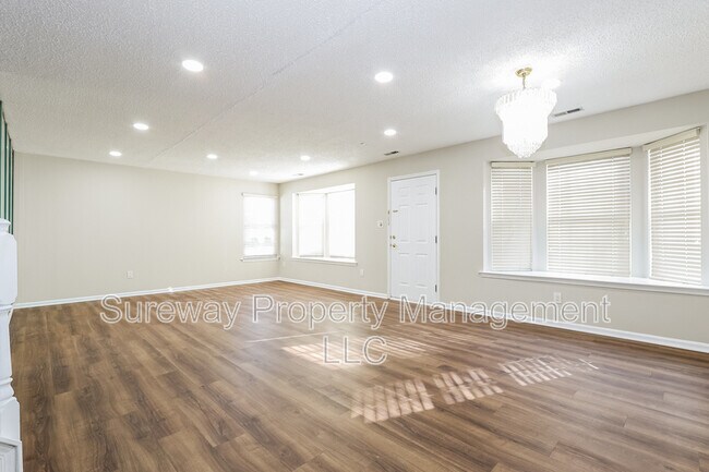 Foto del edificio - 1 Elkington Dr