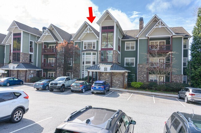 Foto del edificio - Beautiful 1-Bedroom Condo with Detached Garage in the Eastwood Village complex available (Water I...