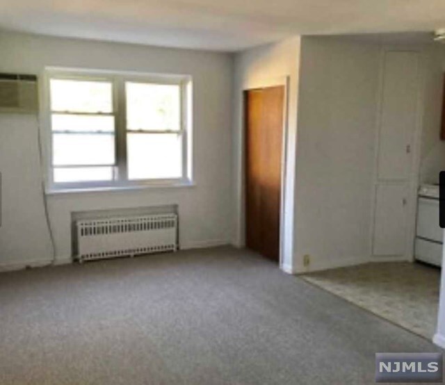 Building Photo - 253 Boulevard
