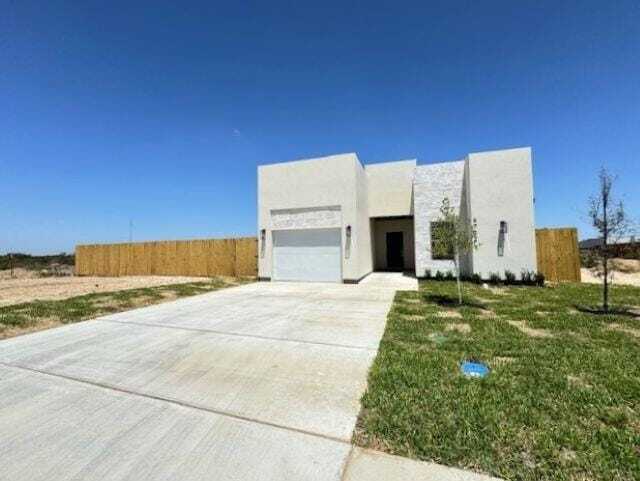 Building Photo - 6702 El Freno Ln