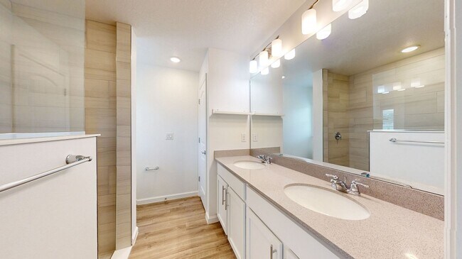Building Photo - $500 OFF 1ST MONTHS RENT, Brand new 4/2 ho...