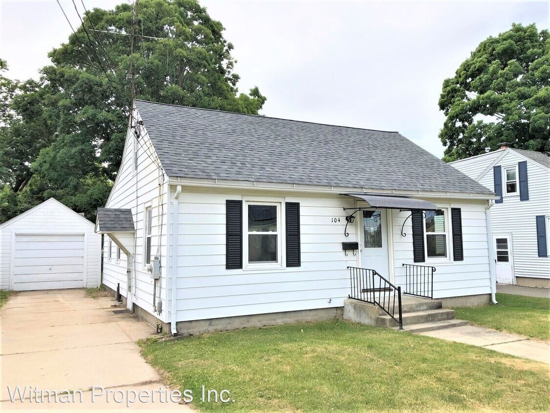 Primary Photo - 3 br, 1 bath House - 104 Grandview St