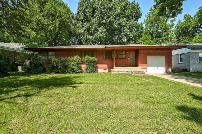 Foto del edificio - Charming 3-Bedroom Home in Prime Norman Lo...