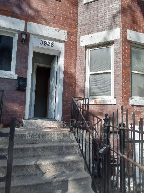 Building Photo - 3926 W Flournoy St