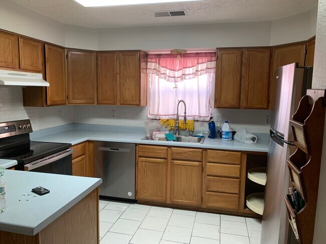 Foto del edificio - 7024 Prairie Rd NE