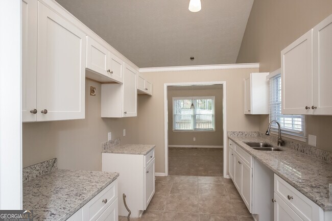 Foto del edificio - 4790 Burford Ct NW
