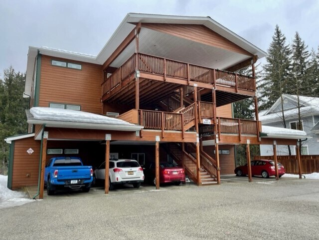 Foto principal - 4401 Riverside Dr