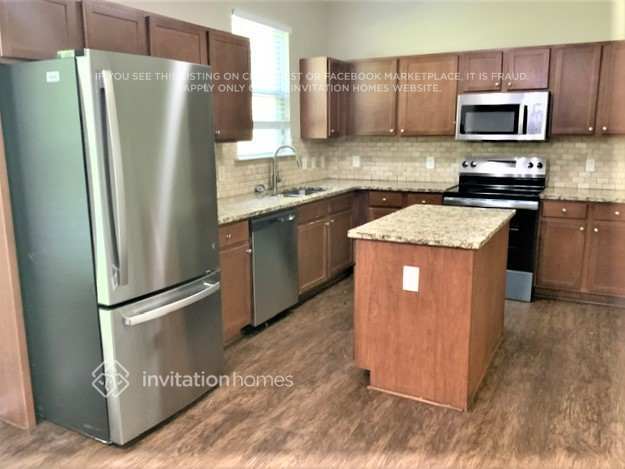 Building Photo - 2170 Stonebrook Dr