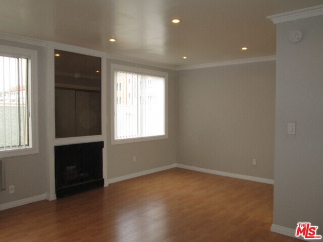 Building Photo - 320 S Occidental Blvd