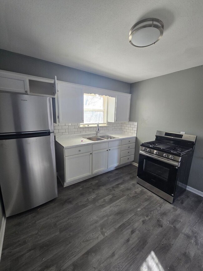 Foto del edificio - Renovated Duplex ready now