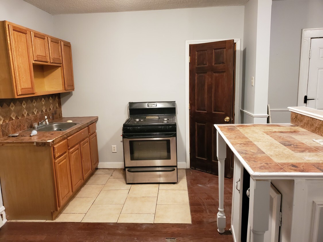 Primary Photo - 60 Wilkinson Ave