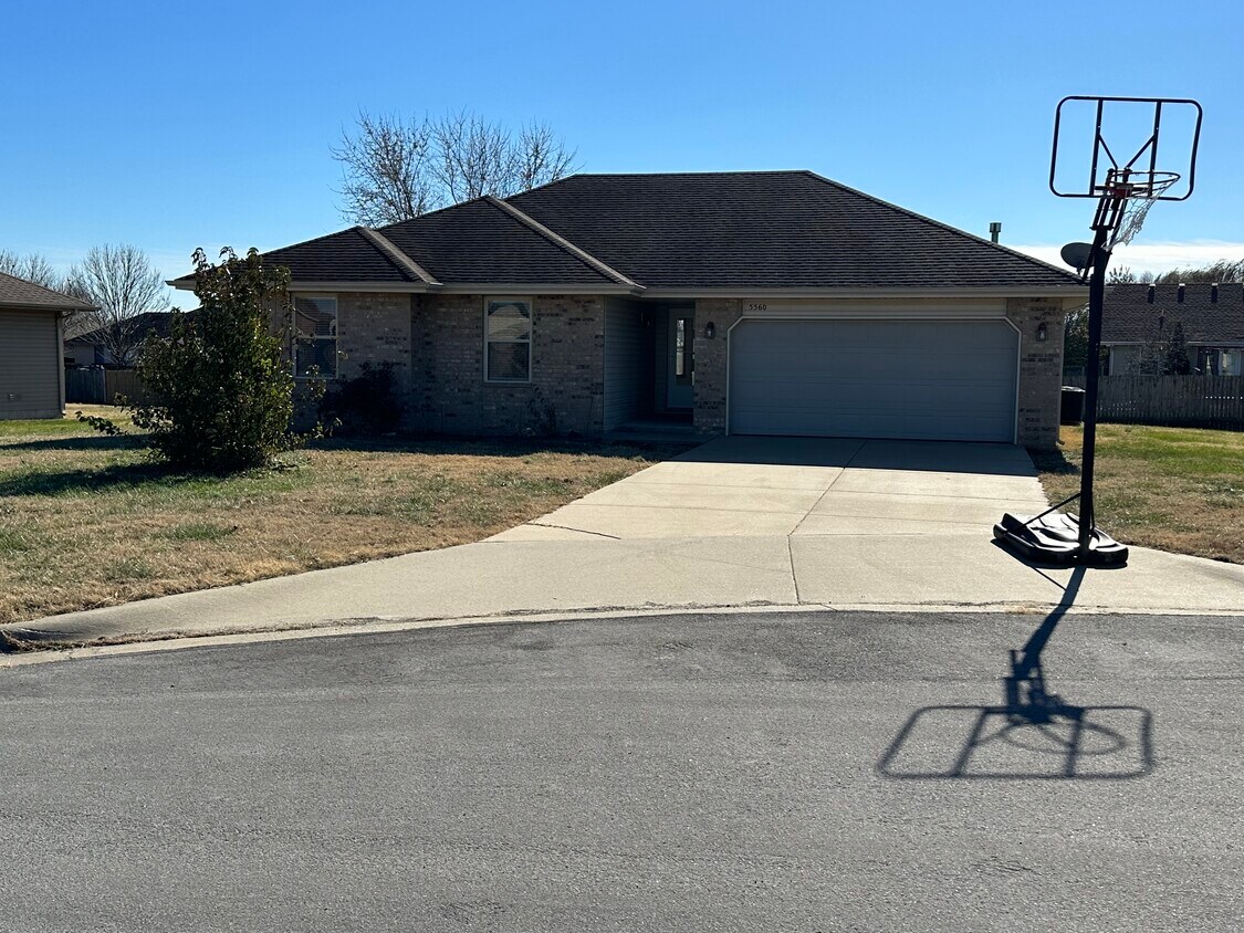 5560 David St W, Springfield, MO 65802 House for Rent in Springfield