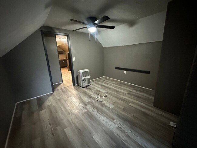 Foto del edificio - 1311 E 187th St