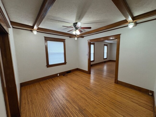 Building Photo - 1234 Goodhue Blvd