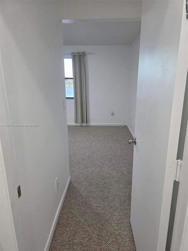 Foto del edificio - 1500 Jefferson Dr