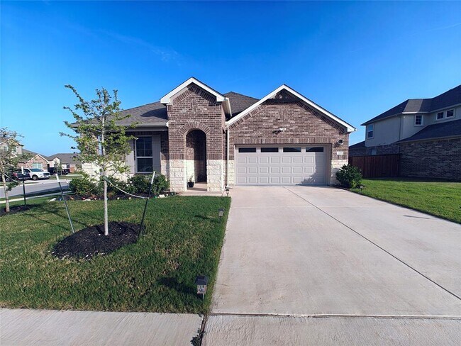 Foto del edificio - 228 Mystic Cyn Ln