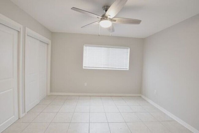 Foto del edificio - 900 E Airport Blvd